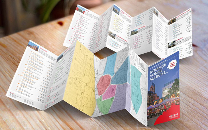 Mockup 12-seitiger Flyer