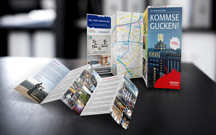 Mockup 10-seitiger Flyer